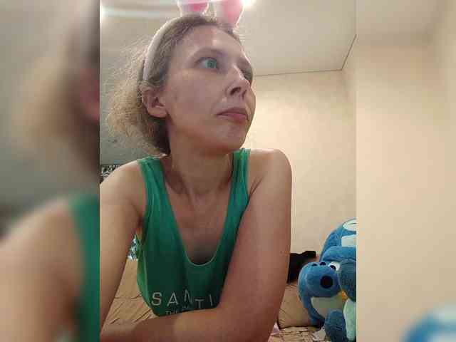 -Queen-Margo- webcam