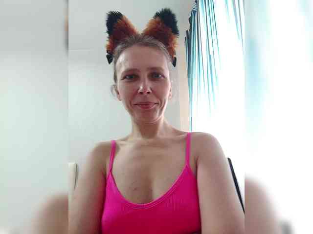 -Queen-Margo- webcam