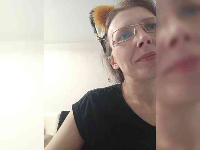 -Queen-Margo- webcam