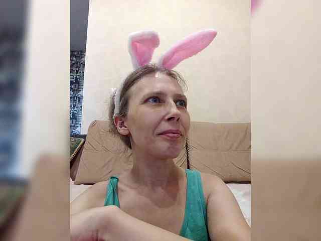 -Queen-Margo- webcam