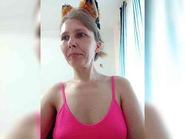 -Queen-Margo- webcam