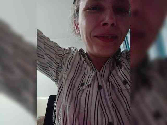 -Queen-Margo- webcam