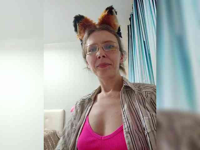 -Queen-Margo- webcam