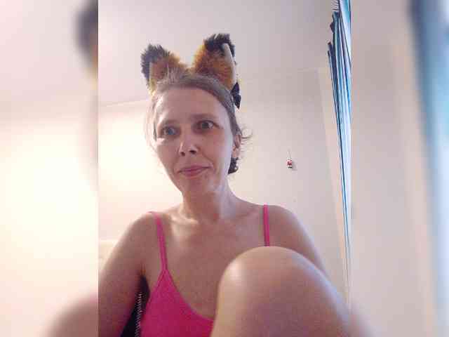 -Queen-Margo- webcam