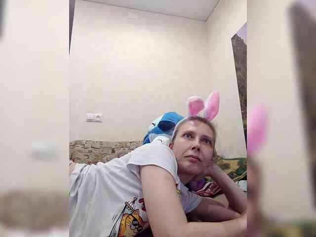 -Queen-Margo- webcam