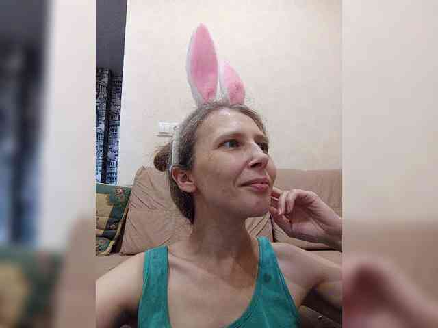 -Queen-Margo- webcam