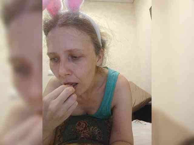 -Queen-Margo- webcam