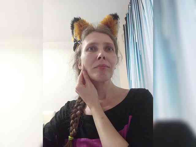 -Queen-Margo- webcam