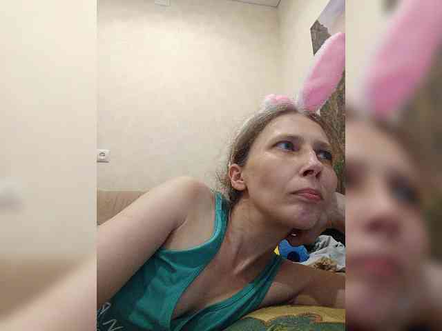 -Queen-Margo- webcam