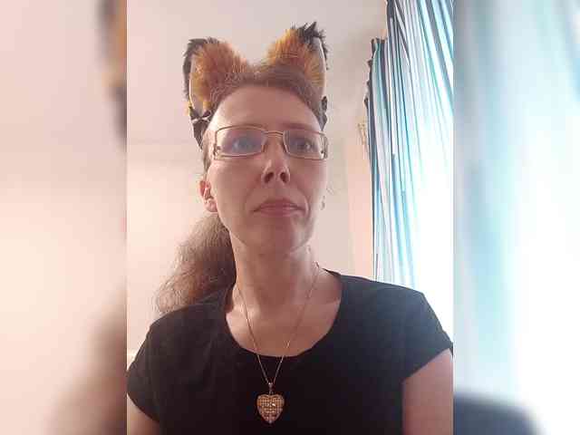 -Queen-Margo- webcam