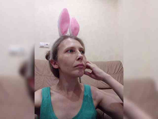 -Queen-Margo- webcam