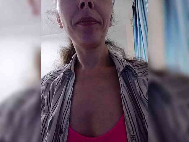 -Queen-Margo- webcam