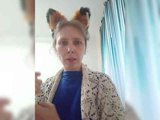 -Queen-Margo- webcam