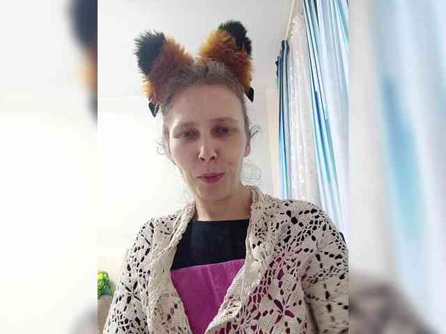 -Queen-Margo- webcam