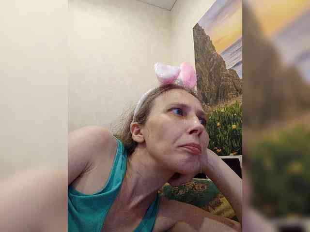 -Queen-Margo- webcam