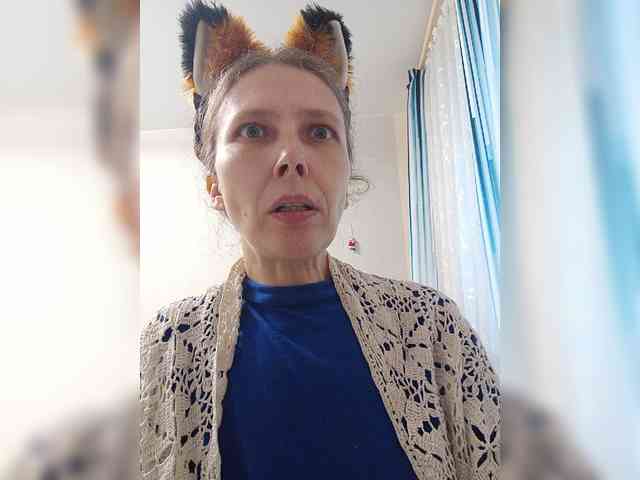 -Queen-Margo- webcam
