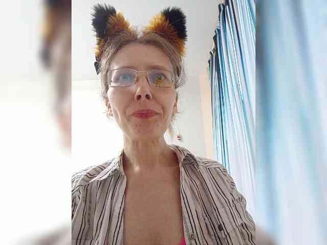 -Queen-Margo- webcam