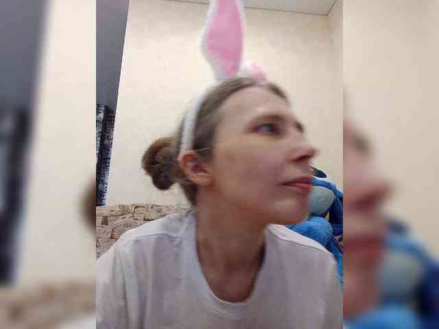 -Queen-Margo- webcam