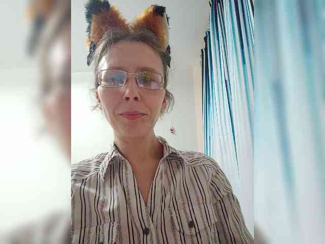-Queen-Margo- webcam