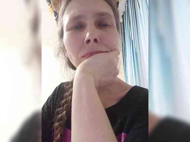 -Queen-Margo- webcam