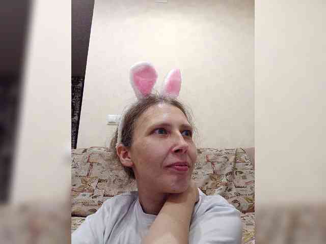 -Queen-Margo- webcam