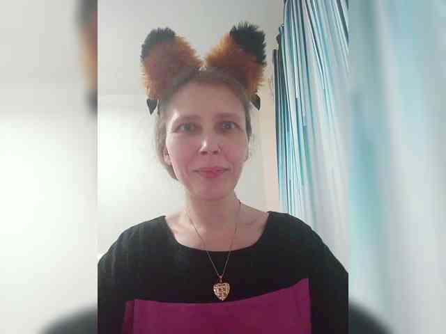 -Queen-Margo- webcam