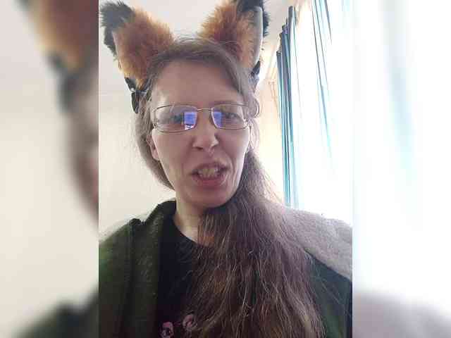 -Queen-Margo- webcam