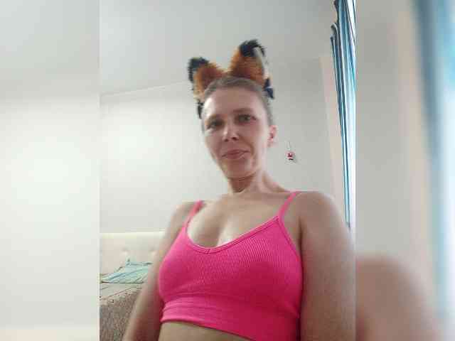 -Queen-Margo- webcam