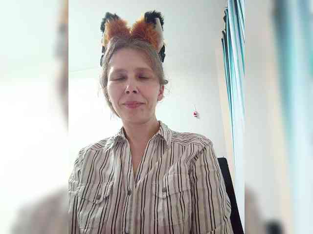 -Queen-Margo- webcam