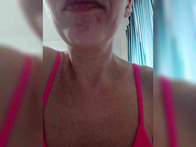 -Queen-Margo- webcam