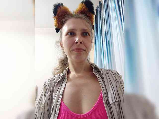 -Queen-Margo- webcam