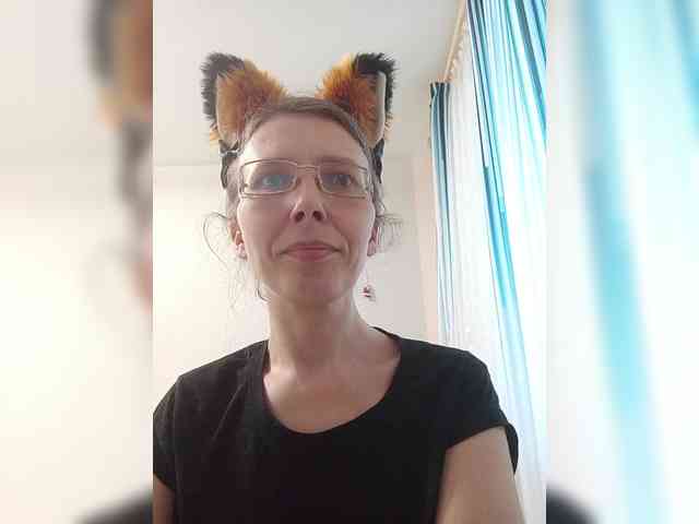 -Queen-Margo- webcam