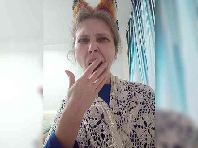 -Queen-Margo- webcam