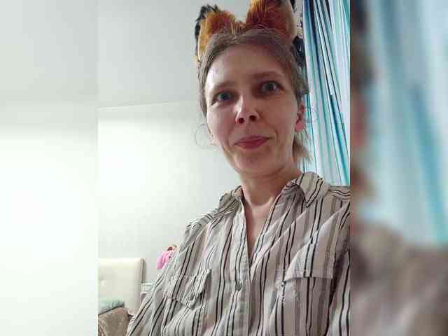 -Queen-Margo- webcam
