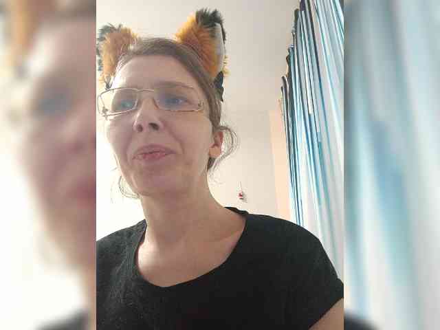 -Queen-Margo- webcam