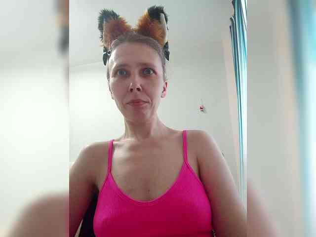 -Queen-Margo- webcam