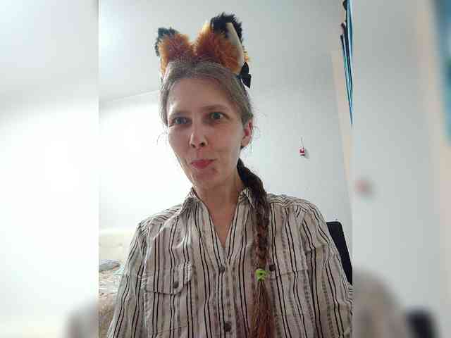 -Queen-Margo- webcam