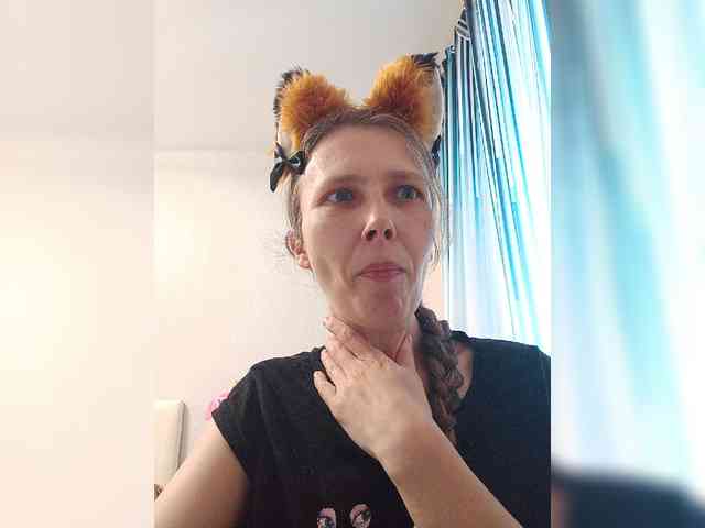 -Queen-Margo- webcam