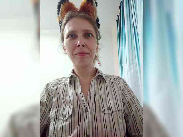 -Queen-Margo- webcam