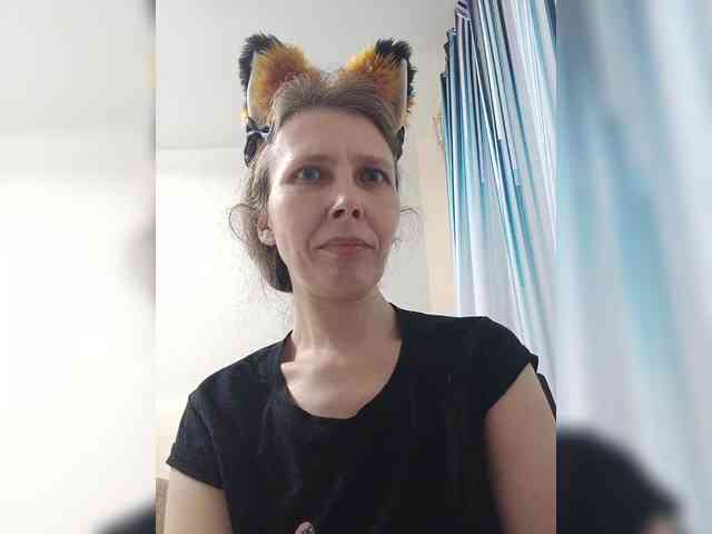 -Queen-Margo- webcam