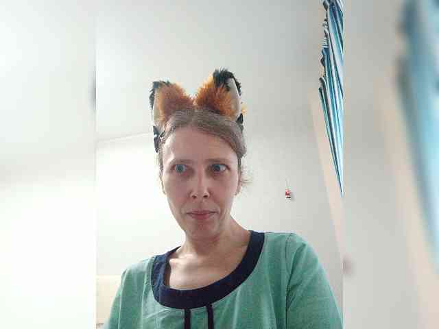 -Queen-Margo- webcam