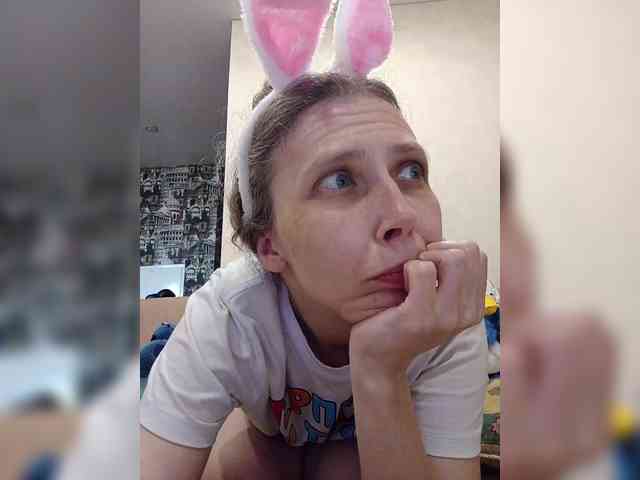 -Queen-Margo- webcam