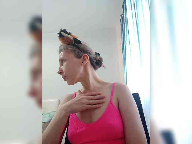 -Queen-Margo- webcam