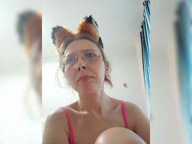 -Queen-Margo- webcam