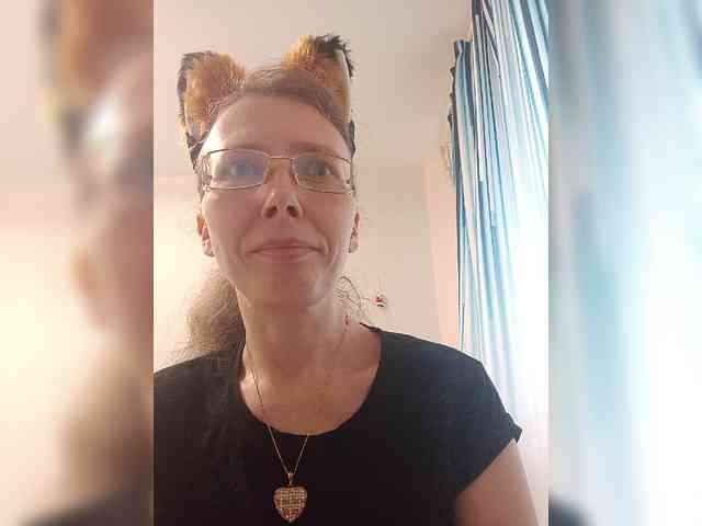 -Queen-Margo- webcam