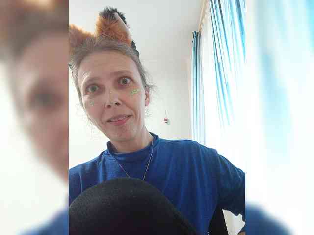-Queen-Margo- webcam