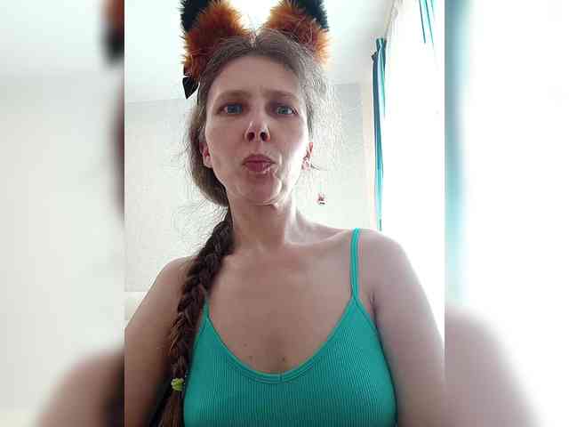-Queen-Margo- webcam