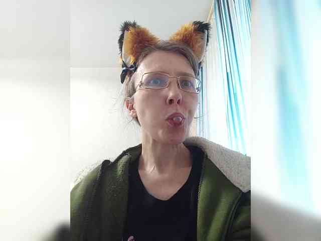 -Queen-Margo- webcam