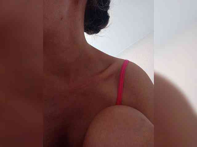 -Queen-Margo- webcam