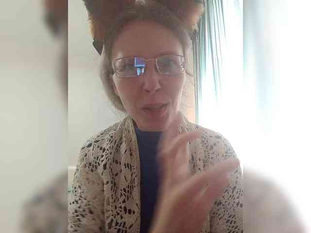 -Queen-Margo- webcam